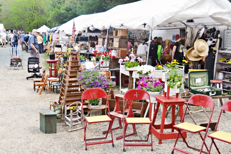 10 Essential Brimfield Antique Show Tips for First-Time Shoppers