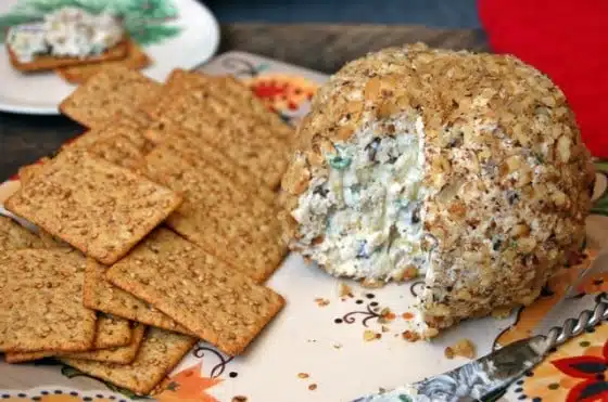 Easy Pineapple Cheese Ball Appetizer