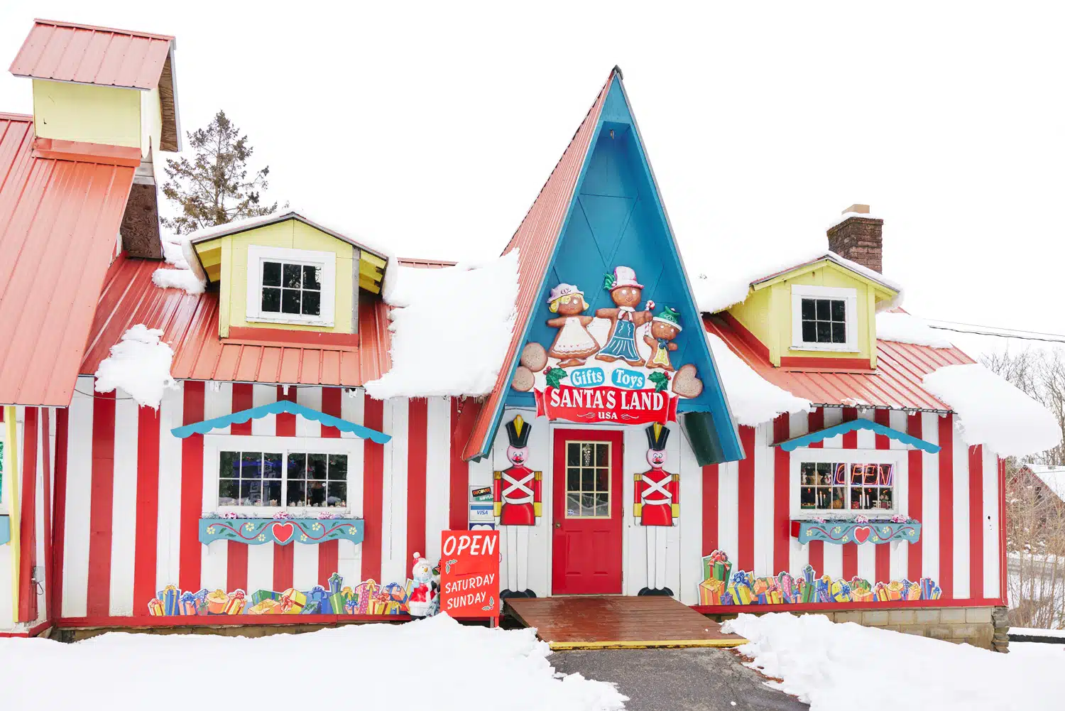 Rediscover Retro Christmas Charm at Santa’s Land USA in Putney, Vermont
